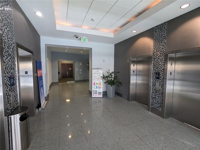 1501 Biscayne Blvd INT, Miami, FL 33132