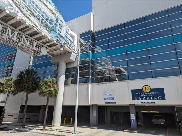 1501 Biscayne Blvd INT, Miami, FL 33132