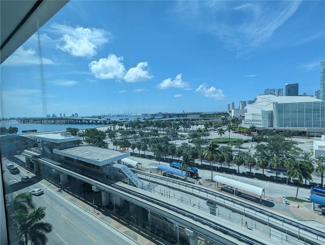 1501 Biscayne Blvd INT, Miami, FL 33132