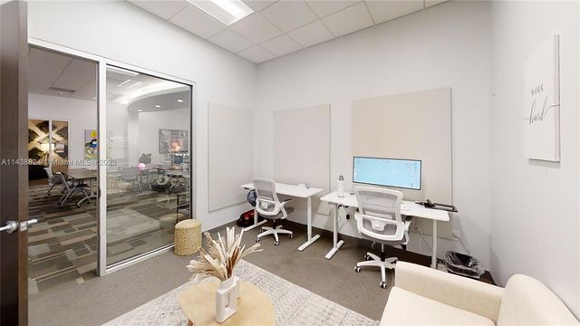 1501 Biscayne Blvd INT, Miami, FL 33132