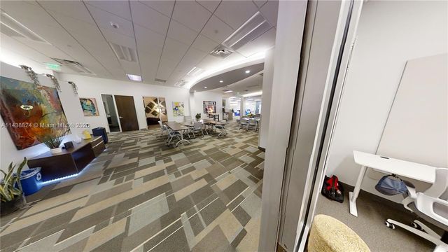 1501 Biscayne Blvd INT, Miami, FL 33132