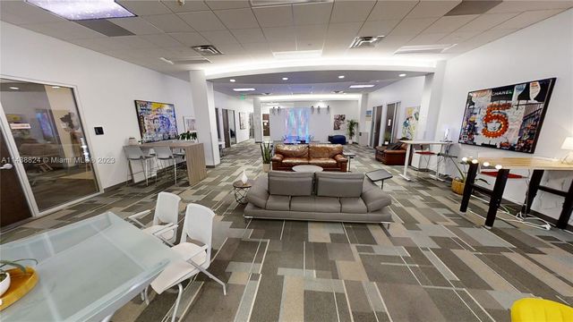 1501 Biscayne Blvd INT, Miami, FL 33132