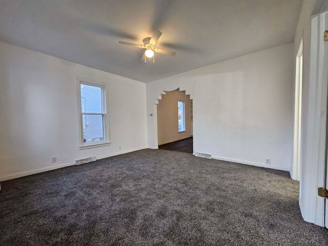 307 Center Street, Waterloo, IA 50703