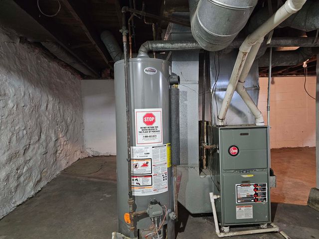 307 Center Street, Waterloo, IA 50703