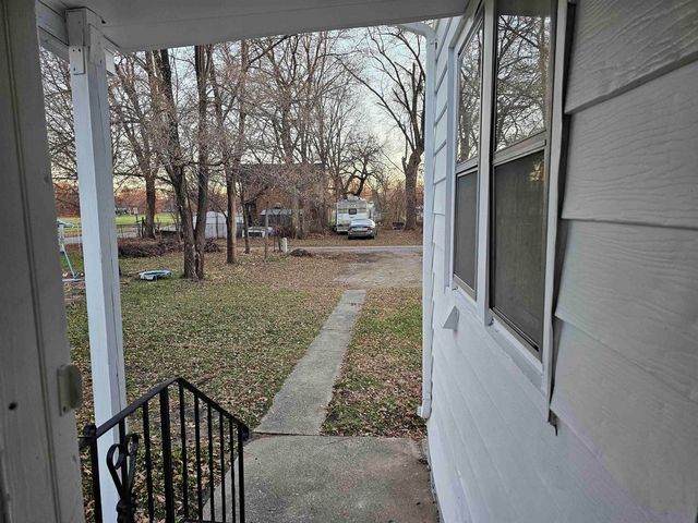 307 Center Street, Waterloo, IA 50703