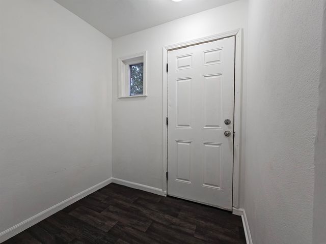 307 Center Street, Waterloo, IA 50703