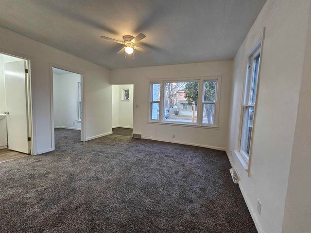 307 Center Street, Waterloo, IA 50703