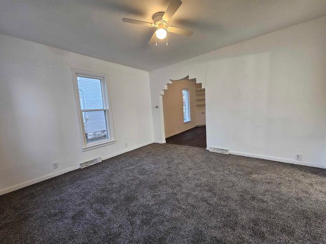 307 Center Street, Waterloo, IA 50703