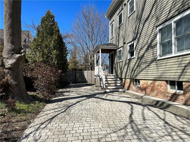 53 Burton Street, Bristol, RI 02809