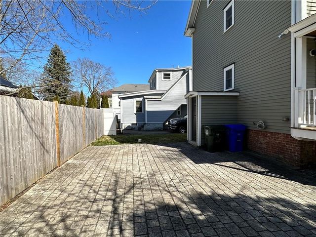 53 Burton Street, Bristol, RI 02809