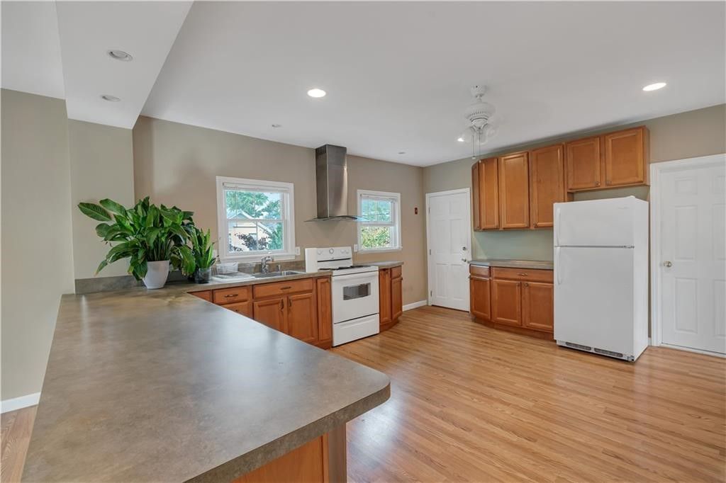 53 Burton Street, Bristol, RI 02809