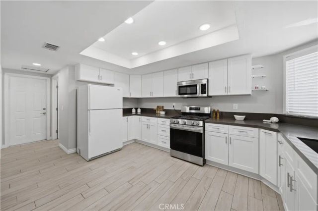 18405 Owatonna, Apple Valley, CA 92307