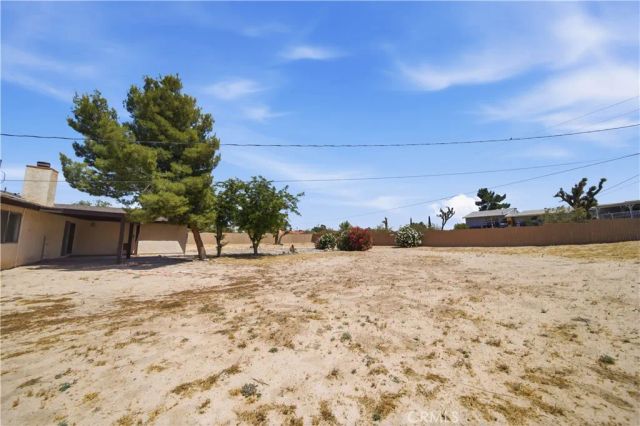 18405 Owatonna, Apple Valley, CA 92307