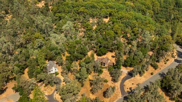 16548 Annie Dr, Grass Valley, CA 95949