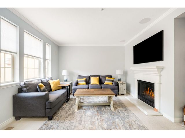 9135 E 29th Pl, Denver, CO 80238