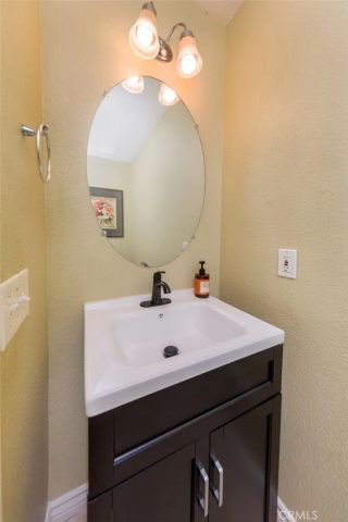 28327 Gibraltar Lane, Castaic, CA 91384