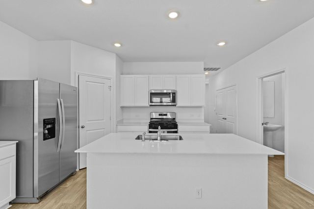 325 Santo Domingo RD, Bastrop, TX 78602