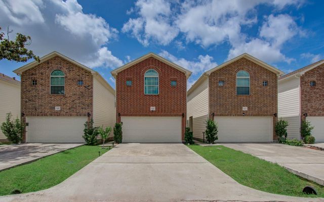 624 E 39th Street, Houston, TX 77022