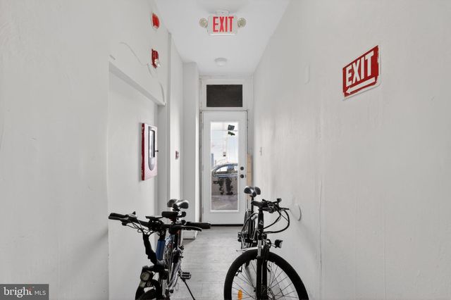 1229 S 6TH ST, Philadelphia, PA 19147