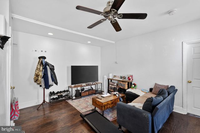 1229 S 6TH ST, Philadelphia, PA 19147