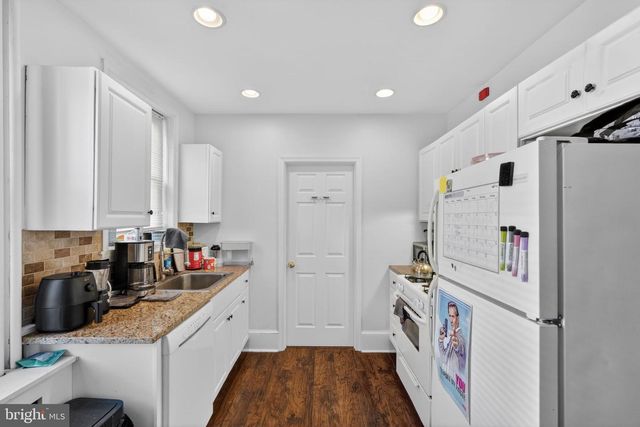 1229 S 6TH ST, Philadelphia, PA 19147