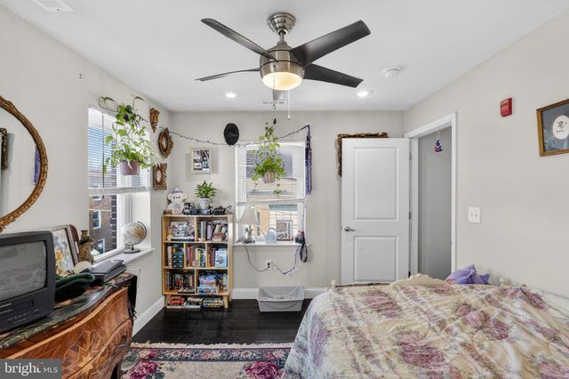 1229 S 6TH ST, Philadelphia, PA 19147