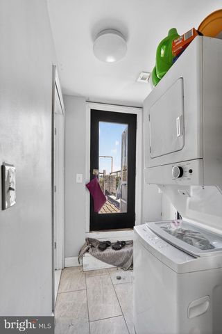 1229 S 6TH ST, Philadelphia, PA 19147