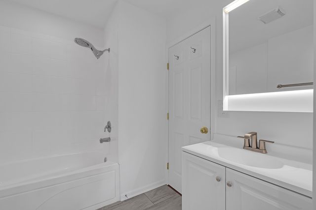 1951 W FOSTER Avenue 2ME, Chicago, IL 60640