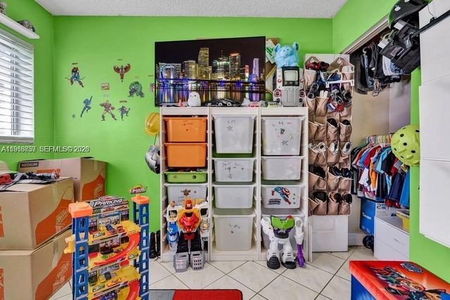 19821 Eagle Nest Rd, Cutler Bay, FL 33157