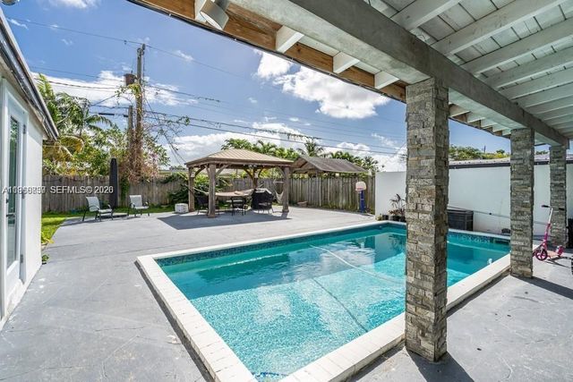 19821 Eagle Nest Rd, Cutler Bay, FL 33157