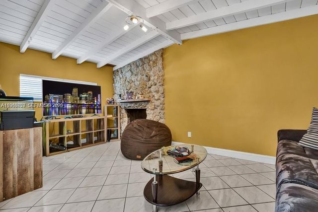 19821 Eagle Nest Rd, Cutler Bay, FL 33157