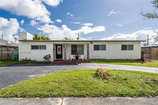 19821 Eagle Nest Rd, Cutler Bay, FL 33157