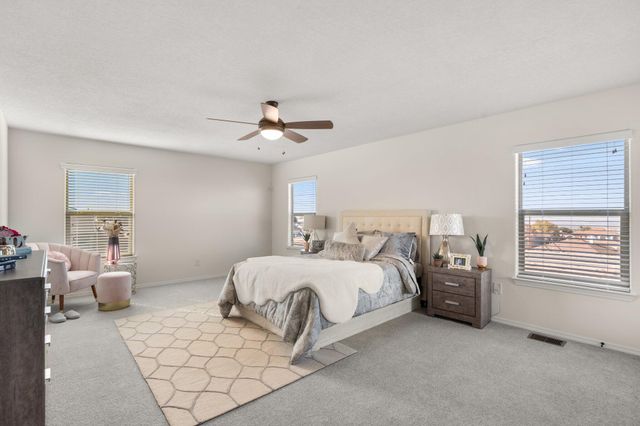 9719 Blue Dove Place NE, Albuquerque, NM 87122