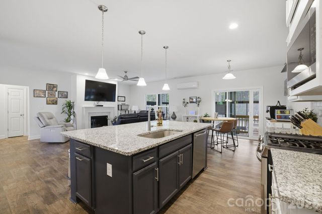 314 Potters Landing, Denton, NC 27239