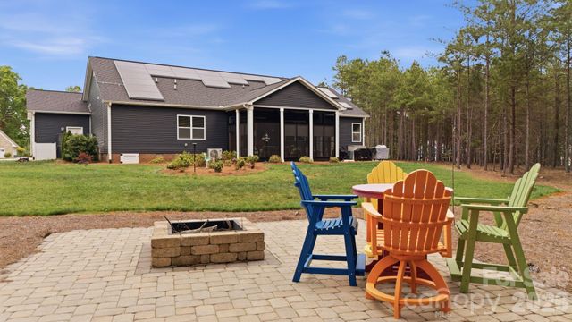 314 Potters Landing, Denton, NC 27239