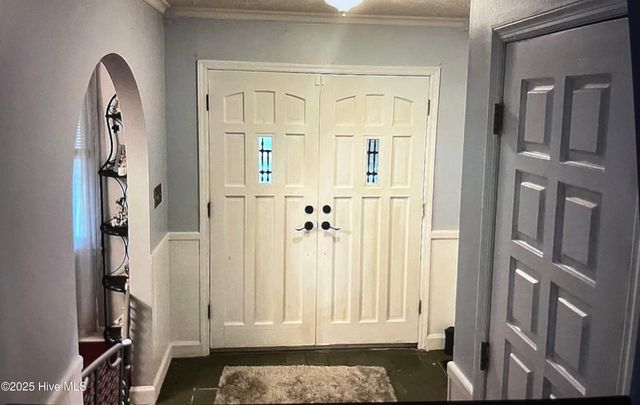 423 Edgewood Circle, Whiteville, NC 28472