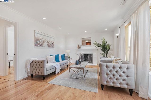 37488 Southwood Dr, Fremont, CA 94536