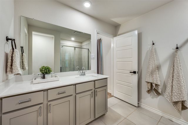 9813 Quail Pointe Road, Aubrey, TX 76227