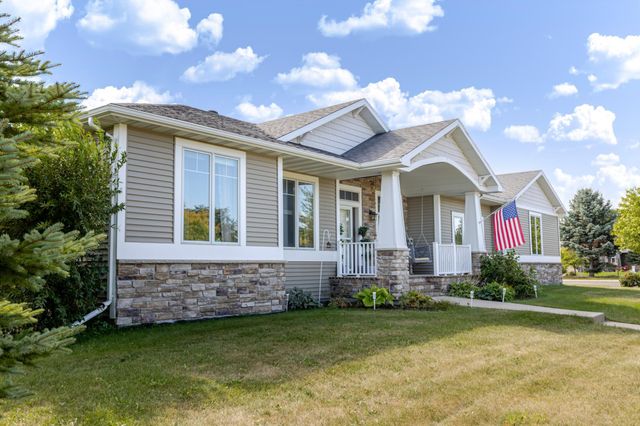 3847 43rd Avenue S, Moorhead, MN 56560