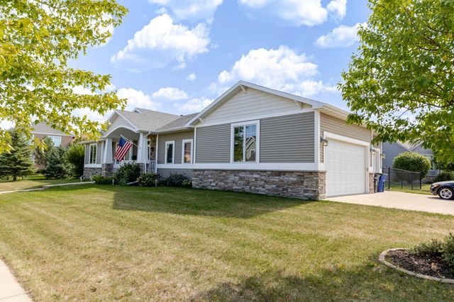 3847 43rd Avenue S, Moorhead, MN 56560