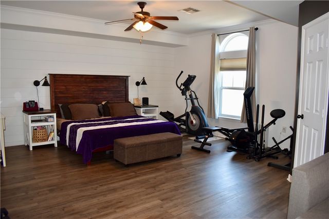 2106 Halcon St, Corpus Christi, TX 78414