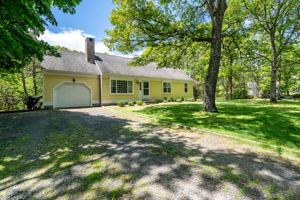 168 White Moss Drive, Marstons Mills, MA 02648