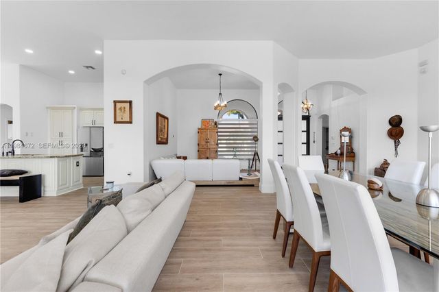 1479 SW 159th Ter, Pembroke Pines, FL 33027