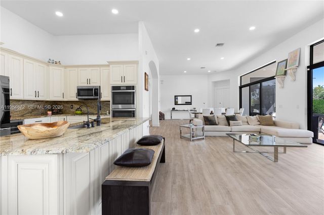 1479 SW 159th Ter, Pembroke Pines, FL 33027