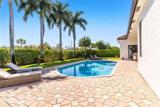 1479 SW 159th Ter, Pembroke Pines, FL 33027