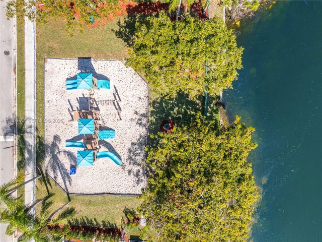 1479 SW 159th Ter, Pembroke Pines, FL 33027