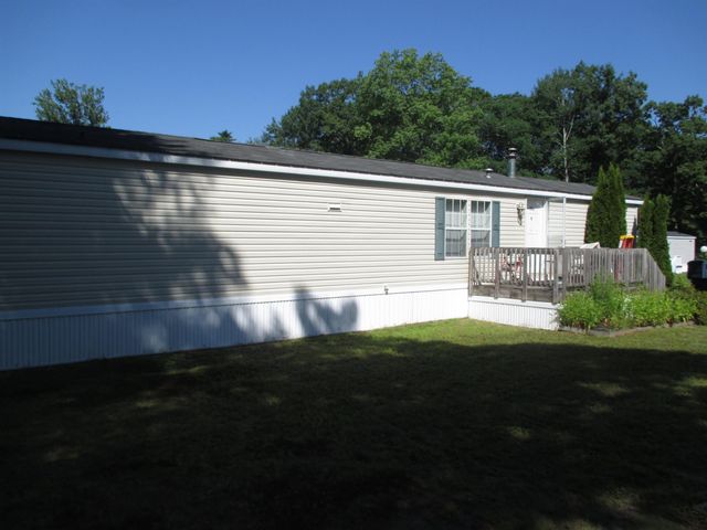 109 Colonial Village, Somersworth, NH 03878