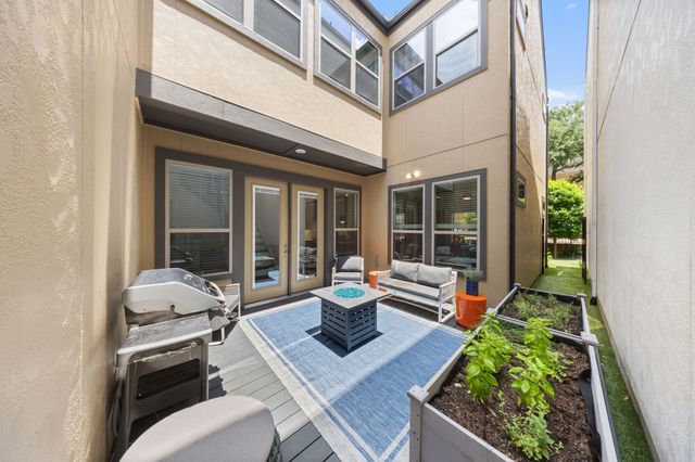 620 Aspen Valley Lane, Dallas, TX 75208