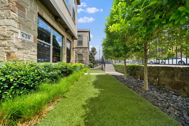 620 Aspen Valley Lane, Dallas, TX 75208