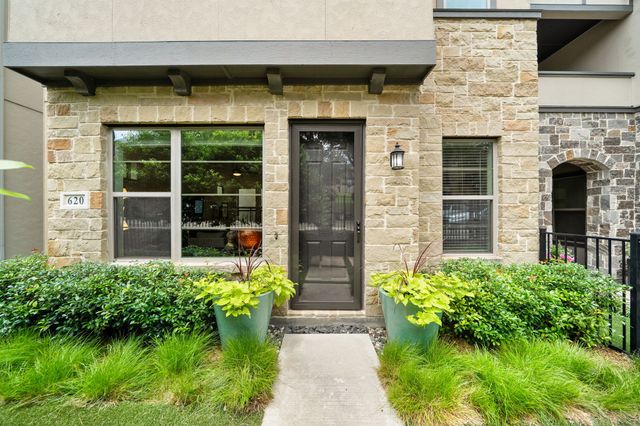 620 Aspen Valley Lane, Dallas, TX 75208